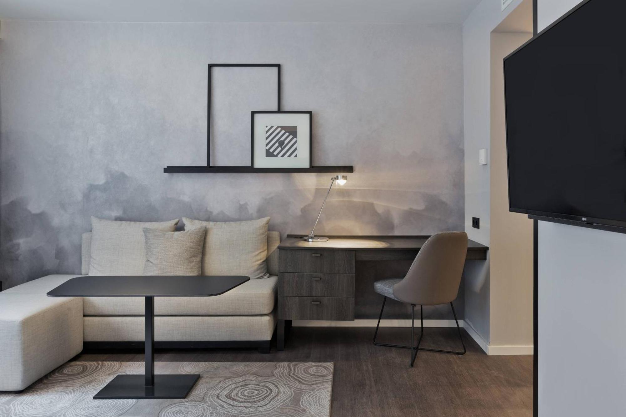 By Marriott Frankfurt Center Hotel 4*