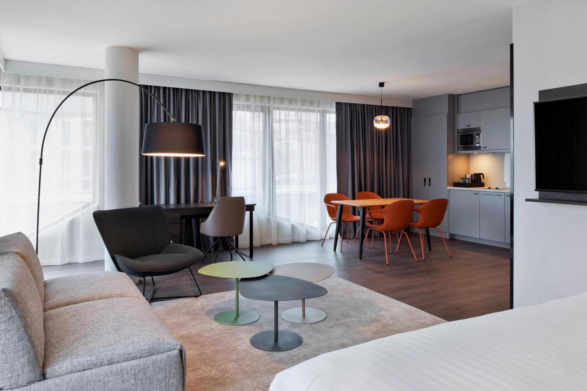 By Marriott Frankfurt Center